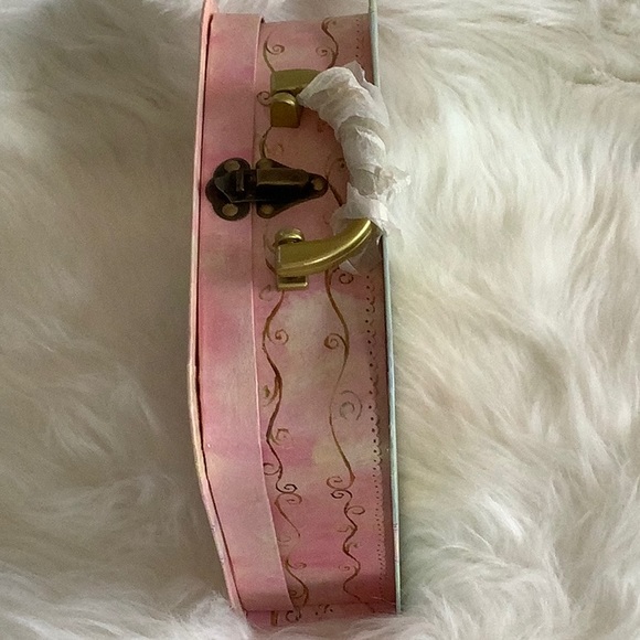 NWOT Decorative Smaller Box 9 1/2” X 6 1/2” X 2 1/2” D - Picture 6 of 8